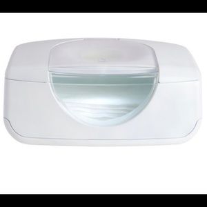 Baby wipes warmer